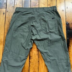 Oakley Men’s 34x32 Green Chino Pants Utility Zipper Stretch Slim Straight Faded